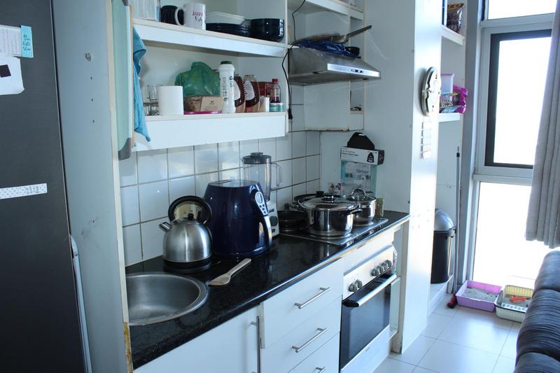 1 Bedroom Property for Sale in Goodwood Central Western Cape